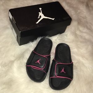 Jordan slides pink and black